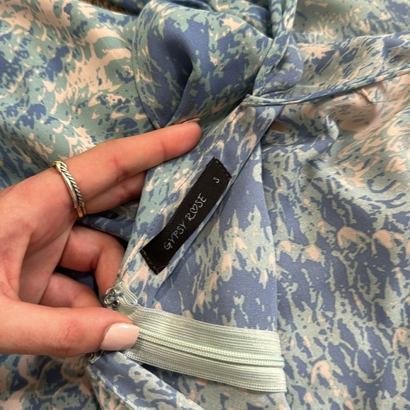 Scale Print Flowy Ruffle Halter Tie Blouse Top - Picture 8 of 8